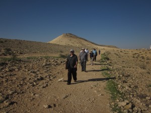 We walked to the Makhtesh Gadol overlook.